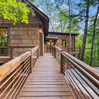 Enormous Cabin Luxury Interior and Game Room in Cherry Log, Georgia - Cherry Log - 3
