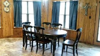 Secluded Lodge with a Private Pond and a Hot Tub near Bastrop, Texas - McDade - 4