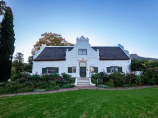 Navarre Residence - 7