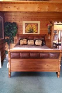 Spacious, Inviting Log Cabin Encircled by Wildlife in Utah - Alton - 2