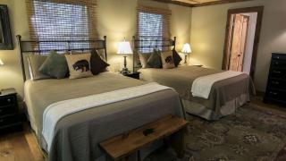 Luxury Group Cabin for Secluded Mountain Getaway in Blue Ridge, Georgia - Epworth - 1
