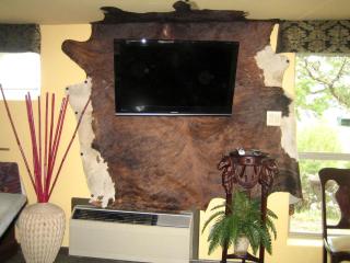 Pet-Friendly Cabin Rental for Two in Pipe Creek, Texas - Pipe Creek - 4