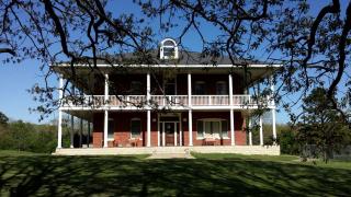 Stunning Estate Rental on 26 Acres for Unique Vacation near Heber Springs, Arkansas - Heber Springs - 7