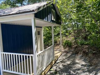 New Loft Cabin Fully Furnished with Picnic Space in Bayfield, Wisconsin - Bayfield - 4