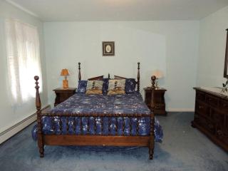 Charming Family-Friendly Cabin near Acadia National Park in Southwest Harbor, Maine - Southwest Harbor - 1