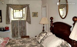 Cozy Pet-Friendly Bed and Breakfast for a Getaway in Townsend, Georgia - 4