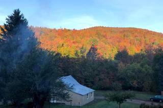 New York Tiny House Ideal for a Romantic Getaway in the Adirondack Mountains - 5