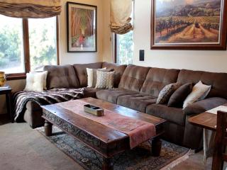 Romantic and Relaxing Villa Retreat with a Jacuzzi near Somis, California - Somis - 5