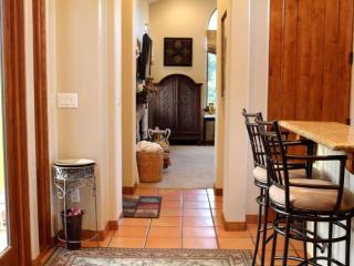 Romantic and Relaxing Villa Retreat with a Jacuzzi near Somis, California - Somis - 2