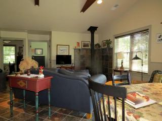 Lovely Barn Rental with Activities near Shenandoah National Park, Virginia - Sperryville - 6