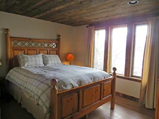 Gorgeous Vacation Rental on the Yellowstone River in Gardiner, Montana - Gardiner - 1