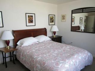 Secluded Vacation Rental with Picturesque Vineyard Views in Benton City, Washington - 6