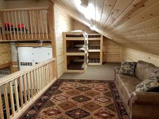 Barn-Style Vacation Rental with Mountain Views in Thayne, Wyoming - Thayne - 7