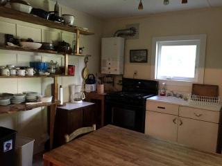 Superb Family Cabin with Mountain Views and Deck in Shandaken, New York - Shandaken - 6