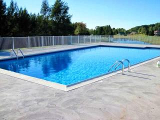 Stunning Cabin Getaway Perfect for Large Groups Situated in Boyne Falls, Michigan - 7