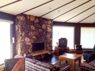 Stunning Cabin Getaway Perfect for Large Groups Situated in Boyne Falls, Michigan - 5