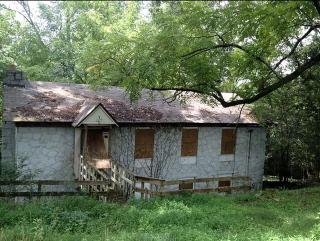 Authentic Stone Cottage Rental with Two Fireplaces near Covington, Georgia - Covington - 1
