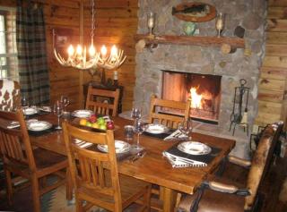Family-Friendly Rustic Cabin for Rent on the Banks of Smith Lake near Cullman, Alabama - Crane Hill - 3