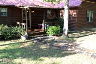 Family-Friendly Rustic Cabin for Rent on the Banks of Smith Lake near Cullman, Alabama - Crane Hill - 1