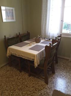 Froso's fresh old apartment in Gazi - Athen - 6
