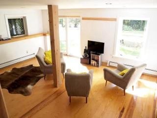 Modern and Family-Friendly Vacation Rental in the Berkshires near Great Barrington - Monterey - 7