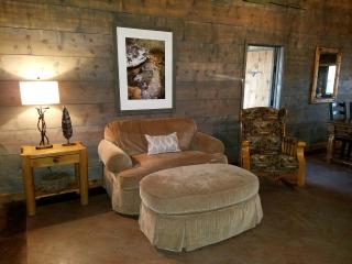 Elegant Ranch Cabin near the Buffalo River National Park in St. Joe, Arkansas - - 4