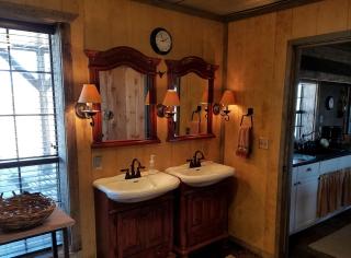 Elegant Ranch Cabin near the Buffalo River National Park in St. Joe, Arkansas - - 2