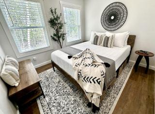Lofted Tiny Retreat with Private Lake Dock and Spa in Tennessee - 5