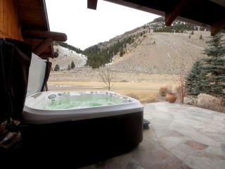 Spacious Vacation Rental with Hot Tub near the Pioneer Mountains, Montana - Melrose - 6