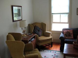 Charming Vacation Rental on a Working Farm in Monterey, Virginia - Monterey - 8