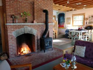 Coastal Vacation Rental with Fireplace near the Acadia National Park in Maine - Sullivan - 8