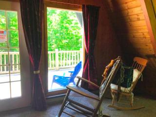 Dog-Friendly Chalet Rental near Whiteface Mountain and Lake Placid, New York - Jay - 1