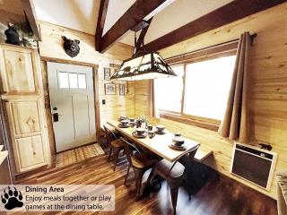 Stunning Cozy Cabin Close to Lake and Hiking Trails in Island Park, Idaho - Island Park - 5