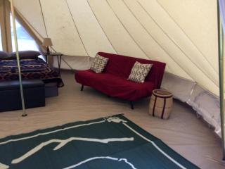 Family-Friendly Bell Tent Rental on a Riverside Resort near Lake George, New York - Diamond Point - 8