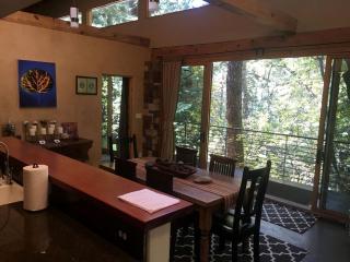 Superb Getaway Cabin Nestled in Santa Fe National Forest, New Mexico - Rancho Encantado - 3