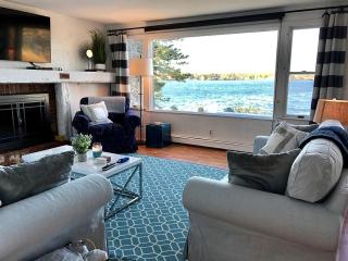 Luxury Cottage Rental with Stunning Waterfront Views in Cape Cod, Massachusetts - Harwich - 9