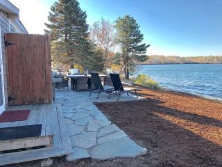 Luxury Cottage Rental with Stunning Waterfront Views in Cape Cod, Massachusetts - Harwich - 8
