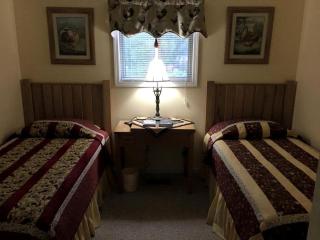 Spacious Cottage with Pool for an Exciting Getaway on Smith Lake in Alabama - Crane Hill - 0