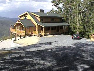 Secluded Log Cabin Rental with Views of Mount Mitchell in North Carolina - Lake Lure - 9