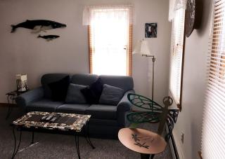 Charming Cottage Rental for Six near National Seashore Beaches in Cape Cod - Eastham - 6
