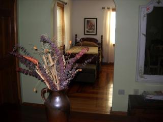 Cottage with Lovely Front Porch in the Blue Ridge Mountains of Virginia - Stuart - 6