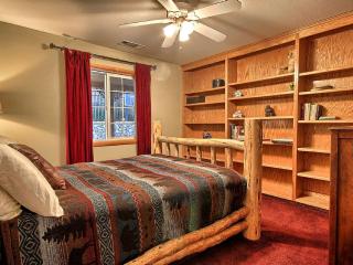 Gorgeous Vacation Rental with Hot Tub near Yosemite National Park, California - Mariposa - 2
