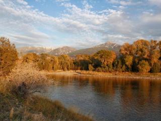 Remote Six-Bedroom Lodge for Rent near the Chico Hot Springs, Montana - Livingston - 1