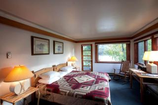 Fishing Getaway at a Riverside Resort near Beaverhead-Deerlodge National Forest, Montana - Wise River - 9