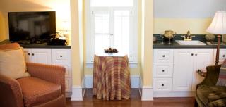 Romantic Vacation Suite in a Cottage near Boone, North Carolina - Sparta - 2
