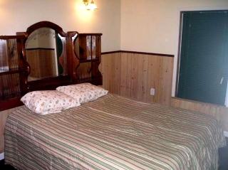 Riverfront Cabin Rental with a Fishing Pier near Baton Rouge, Louisiana - - 4