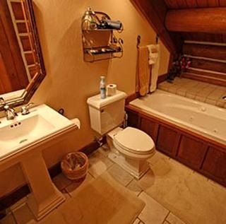 Deluxe Bed and Breakfast Getaway in the Great Smoky Mountains near Leicester, North Carolina - Leicester - 7