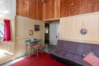 Romantic Couples' Cabin Retreat with Fireplace near White Mountain Forest - 5