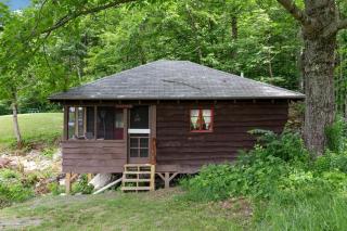Sweet Couples' Cabin with Views of the Water near Hanover, New Hampshire - 0