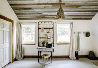Luxury Cottage Rental with Modern Vintage Interior near Houston, Texas - Round Top - 0